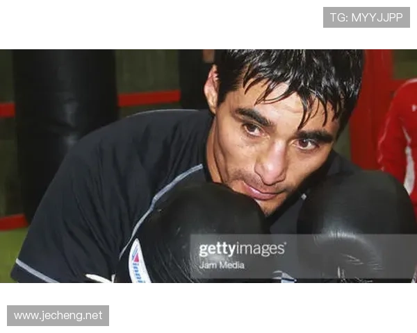 费钰婷训练完直接去夜市砍价，这反差谁懂啊