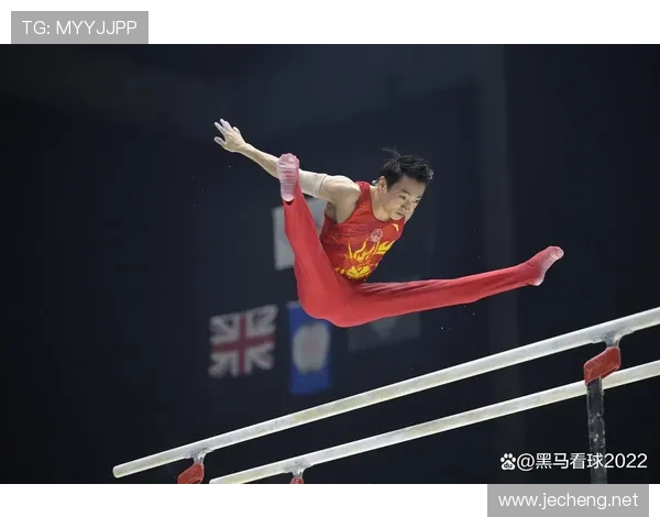 邹敬园看球回来第一件事居然是抢红包，和赛场上判若两人啊！